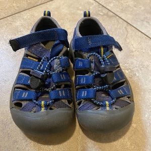 Boys Keen sandals